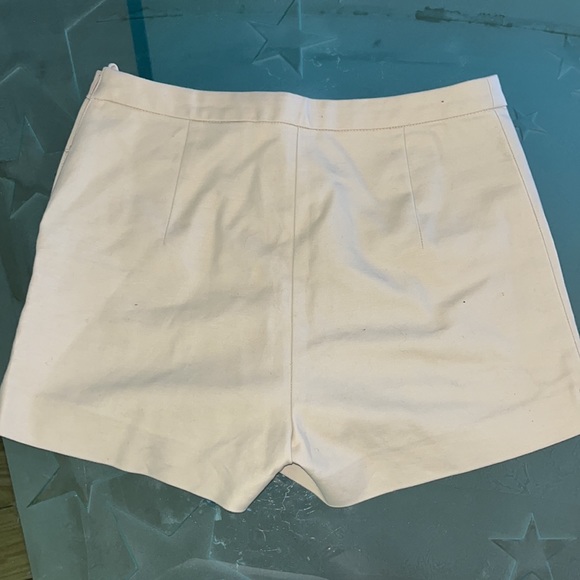 H&M shorts - Picture 3 of 3